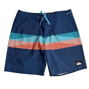 Quiksilver Men’s Boardshorts – Navy with Teal & Coral Mid Stripe Size 36